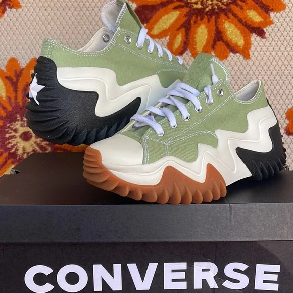 Converse A03906C
RUN STAR MOTION O ALOE GREENESRET/BLACK
WMNS sneakers- Platform - Picture 1 of 16